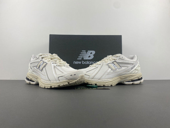 New Balance 1906R Pastel Pack M1906RWW