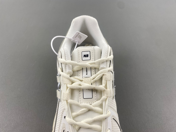 New Balance 1906R Pastel Pack M1906RWW