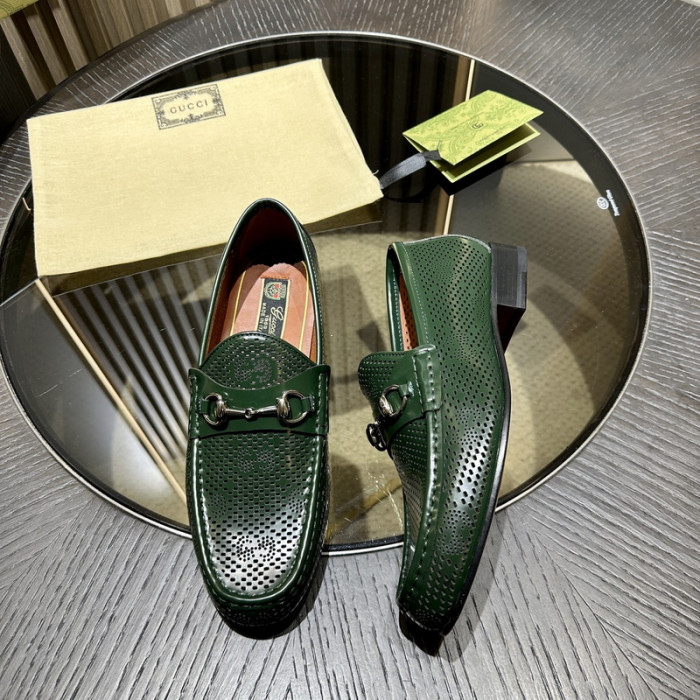 G*u*i* loafers gc184