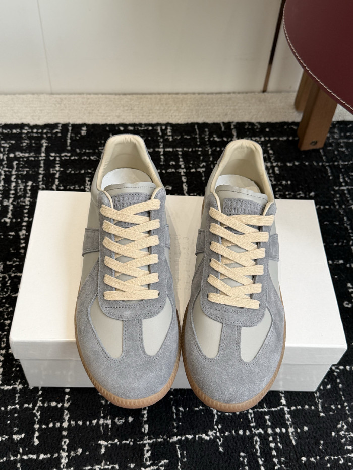 Ma1s0n Marg*e1a CALFSKIN S57WS0396