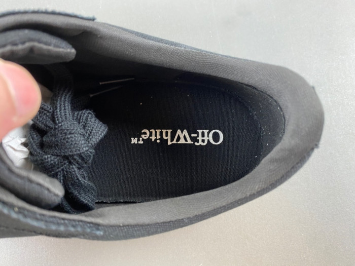 OFF-W c/o Virgil Abloh Vulc Low 2A5WTW