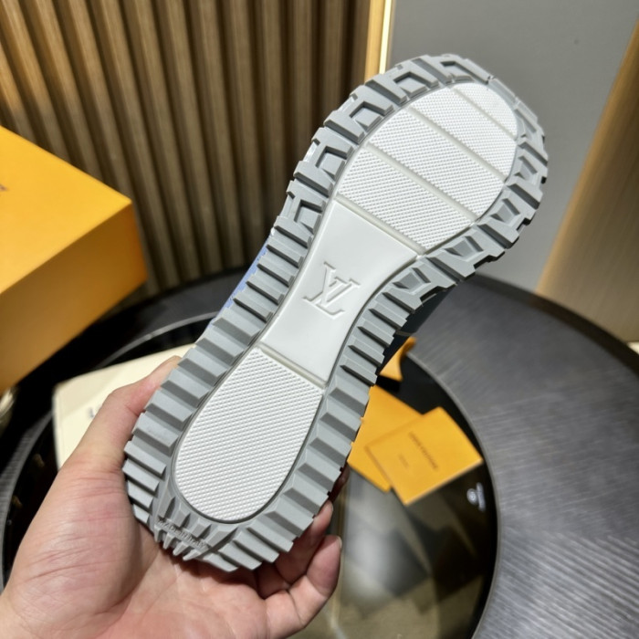 LV snekaers L0000649