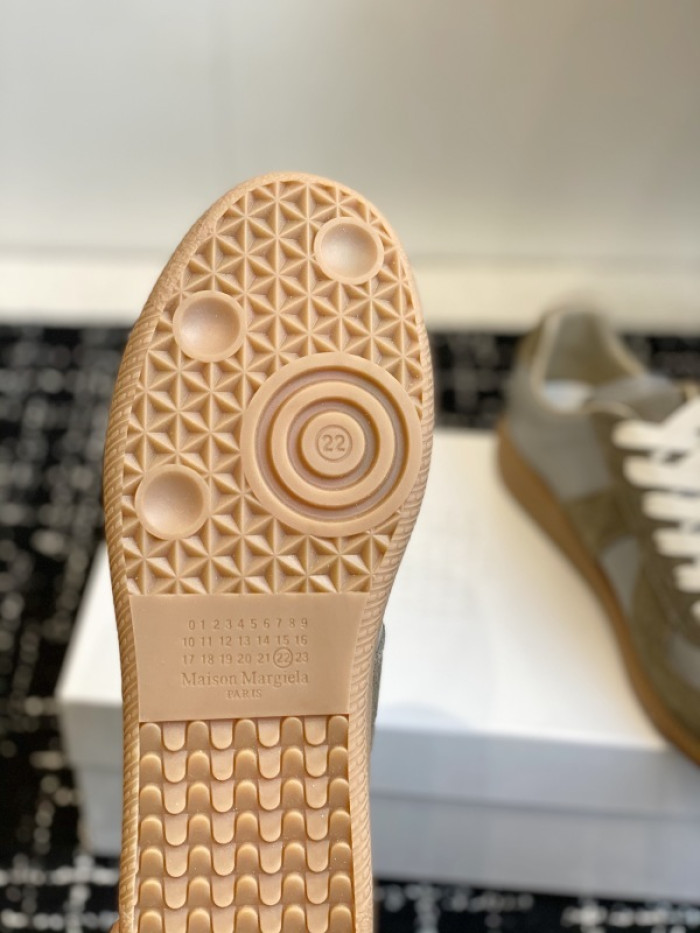 ma1s0n Marg*e1a calfskin s57ws0342