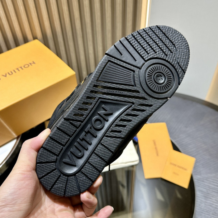 LV snekaers L0000482