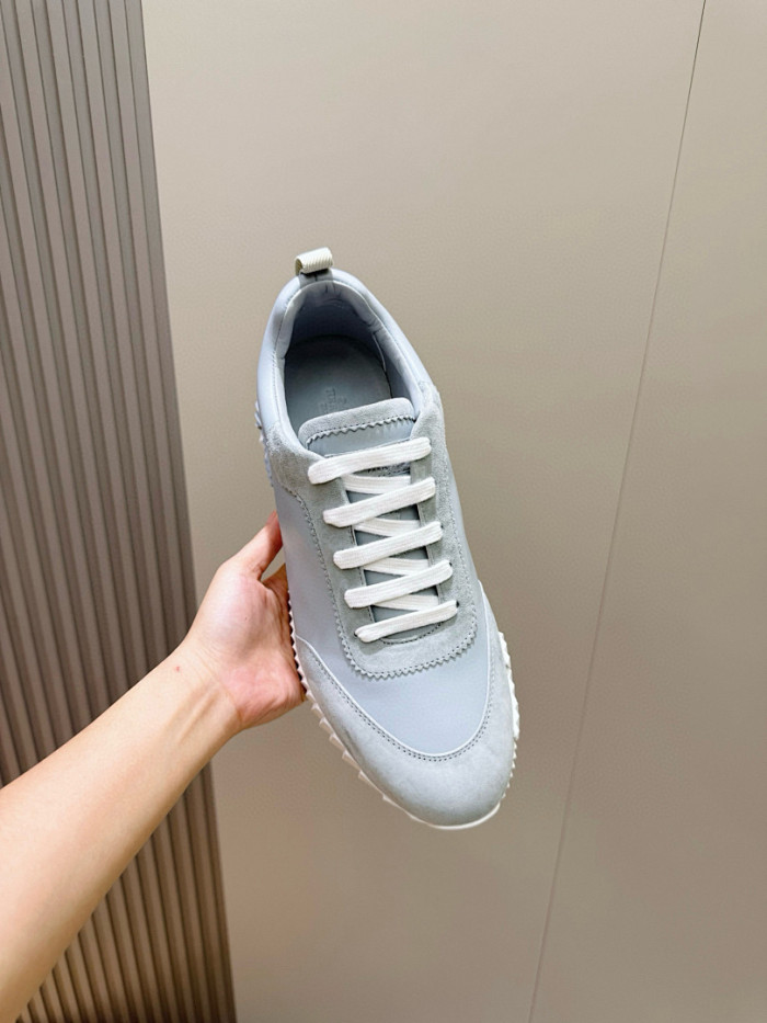 H**me5 snekaers hm101