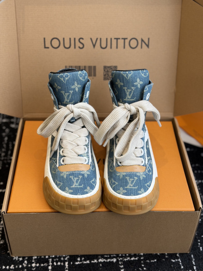LV sneakers L0000855