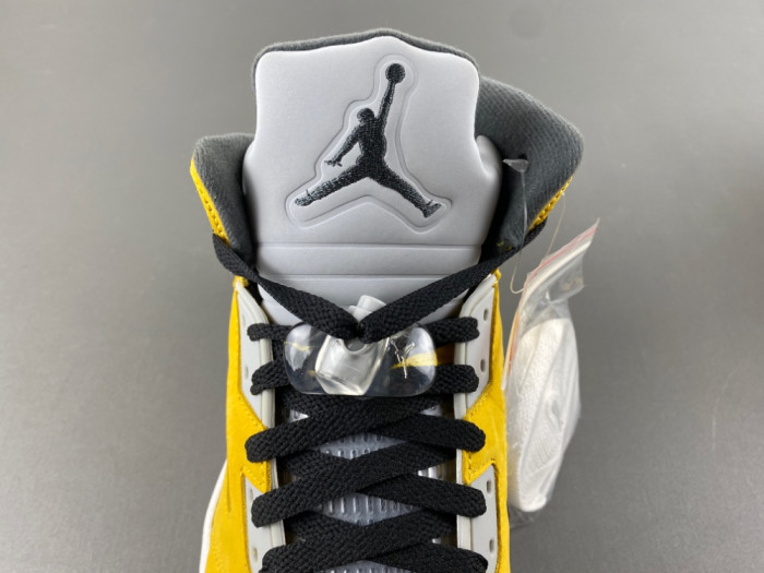 Air Jordan 5 “Tokyo” IO3372-700